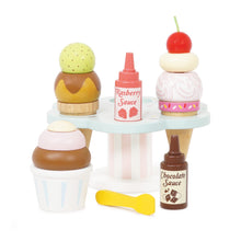 Load image into Gallery viewer, Carlo&#39;s Gelato Ice Cream Set
